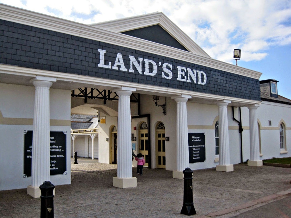 Lands’ End Names New CEO Retail & Restaurant Facility Business