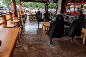 Twin Peaks - Round Rock - Bar & Restaurant - Round Rock - Round Rock