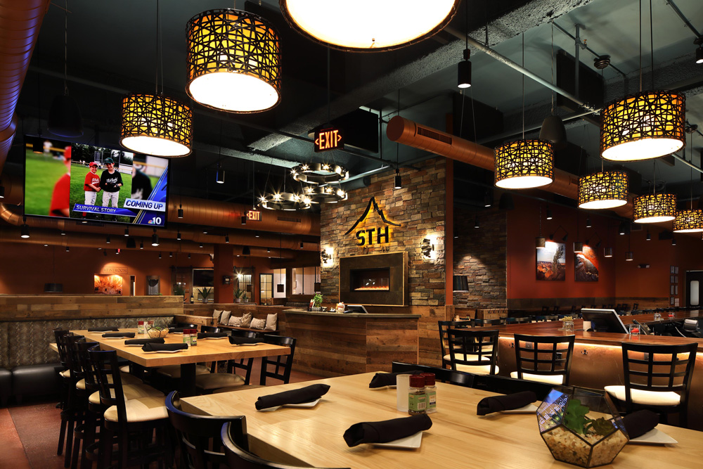 architetra-designs-sedona-taphouse-s-first-pennsylvania-location