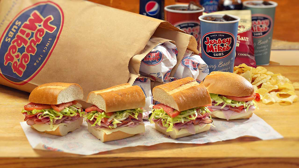 jersey mike's dining room